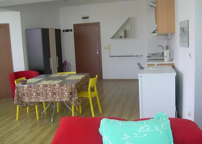 Apartmán 405 Ul Rakovina,entrance E, 4 Floor *