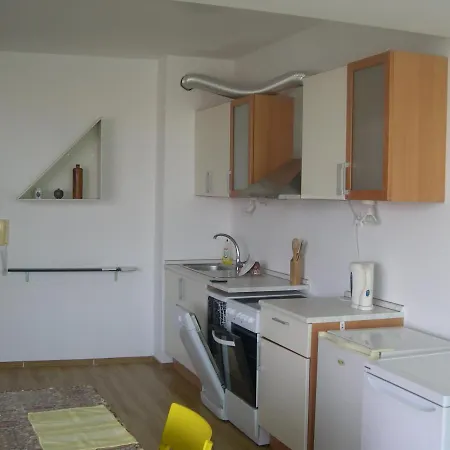405 Ul Rakovina,entrance E, 4 Floor Apartamento *